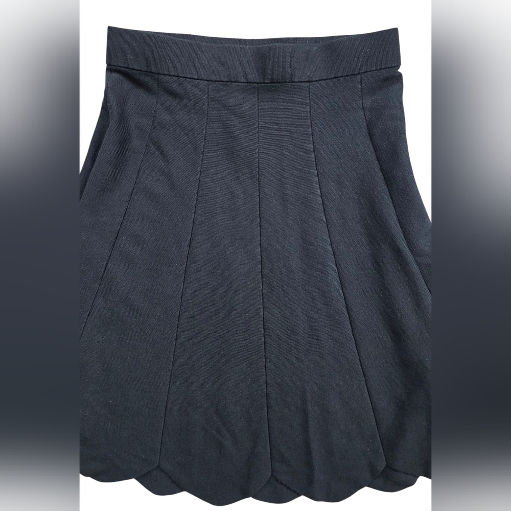 Olivia & Grace Medium Black Scalloped Hem Skirt NWT​ Quiet Luxury - Picture 6 of 9